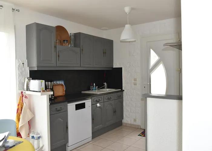 Maison Douillette A 600m De La