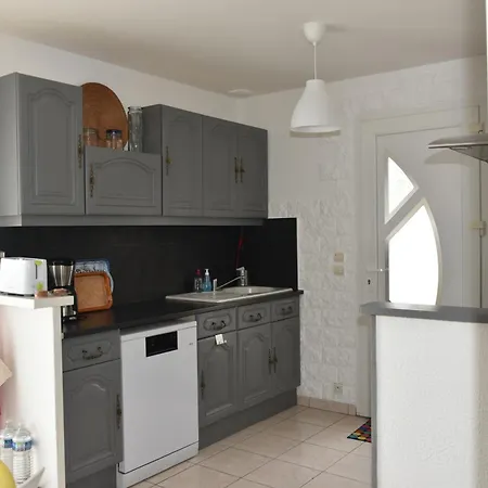 Maison Douillette à 600m De La